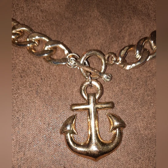 18in anchor goldtone heavy large link necklace with toggle clasp - Picture 3 of 14